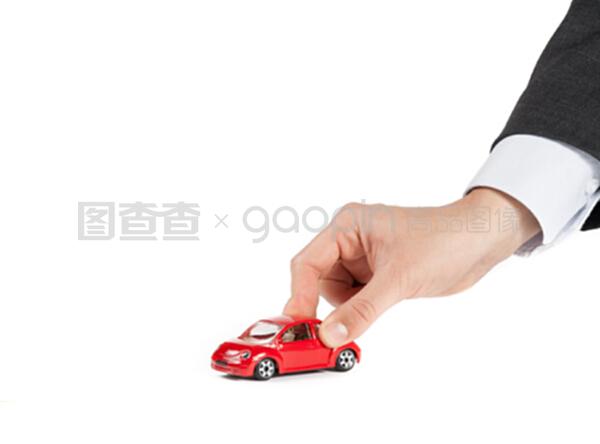 玩具汽車與真實駕駛 租賃服務中的保險概念及成本解析